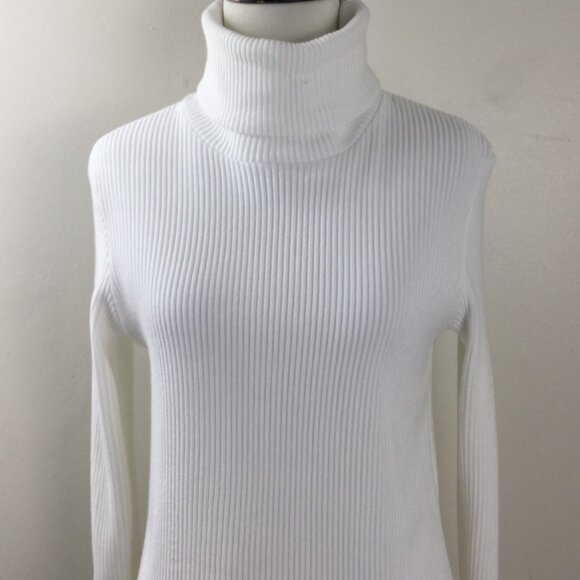 Club Monaco White Turtleneck s - Picture 3 of 9